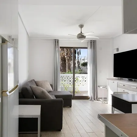 At 30 Mts From Sea プラヤ・デ・ラス・アメリカス